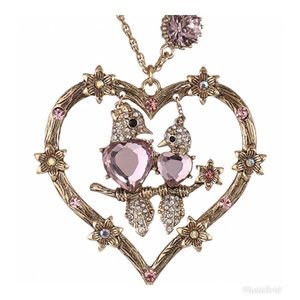 Iconic Love Bird Heart pendant necklace